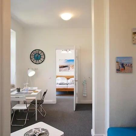 Sandbank 134 Haus 4 Apartment *